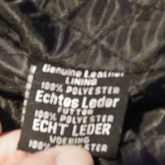 100% Leather Motorcycle Jacket - Picture 7 of 12